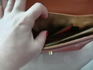 Продам женскую сумку через плечо