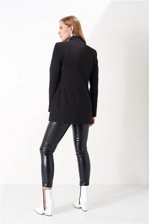 Комплект Комплект Prestige 3791 чёрный 
Состав ткани: Вискоза-25%; ПЭ-74%; Спандекс-1%; 
Рост: 170 см.

Стильный комплект состоит из жакета и брюк, выполнен из костюмной ткани , прекрасно сидит по фи