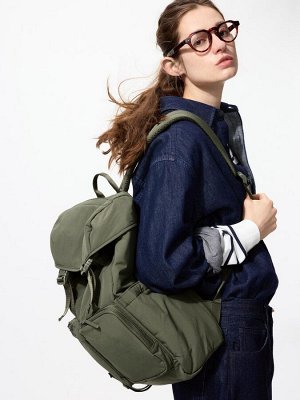 UNIQLO - многофункциональный рюкзак с 6 карманами, отделением для ноутбука и водоотталкивающей пропиткой - 57 OLIVE