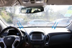 Солнцезащитная шторка для лобового стекла автомобиля 60х130 см