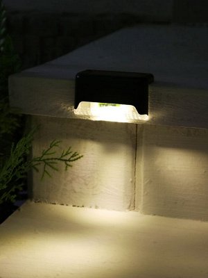 Садовый светильник, уличный, на солнечной батарее, 8x4.5x4.5 см, 1 LED, чёрный, свечение тёплое белое
