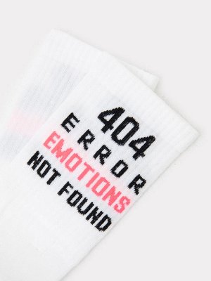 Носки женские белые с рисунком в виде надписи "404 ERROR EMOTIONS NOT FOUND"