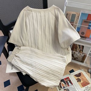 Костюм женский PLUS SIZE (футболка+шорты)