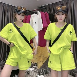 Костюм женский PLUS SIZE (футболка+шорты)