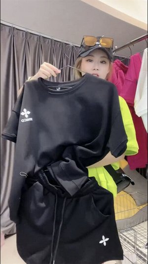 Костюм женский PLUS SIZE (футболка+шорты)