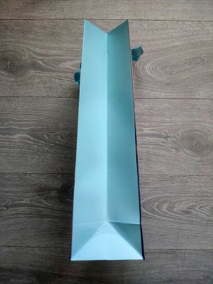 Пакет подарочный бумажный 32x26x10 см