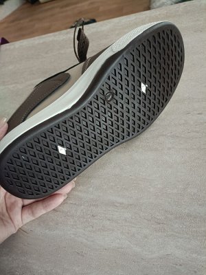 Кроссовки из иск. кожи, на шнурках, повседневные на толстой подошве, коричневый