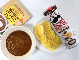 Pringles Yoshimoto 95g - Принглс йошимото карри с рисом
