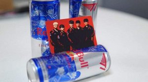 Red Bull T1 Hero Can 250ml - Ред Булл T1. Лига легенд