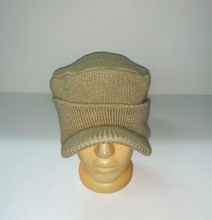 Оригинальная бежевая шапка с козырьком  №3987