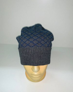 Шапка Серая шапка с синим геометрическим узором  №200