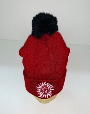 Красная шапка с вышивкой и черным помпоном  №1610