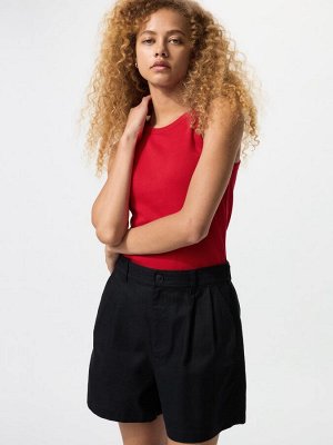 UNIQLO - базовая майка в рубчик с чашечками - 15 RED