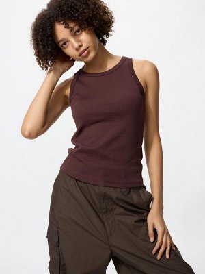 UNIQLO - базовая майка в рубчик с чашечками - 37 BROWN