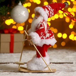 Дед Мороз "На лыжах" в вязаном костюме, 17 см