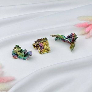 Висмут Цвет камня: Миксовый
Камень: Висмут
Поверхность: Граненый
Размер: 4-6 см