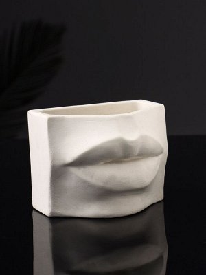 Фигурное кашпо для цветов «Губы», 115 мл, 10x18x7 см, гипс, белое