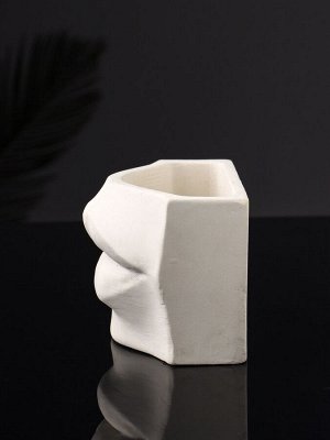 Фигурное кашпо для цветов «Губы», 115 мл, 10x18x7 см, гипс, белое