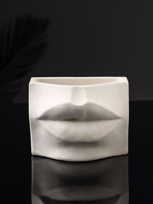 Фигурное кашпо для цветов «Губы», 115 мл, 10x18x7 см, гипс, белое