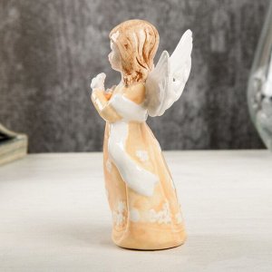 Сувенир керамика "Ангел-девочка в персиковом платье с накидкой, с цветком" 12,4х6х7,7 см