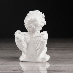 Статуэтка "Ангел с голубем", цвет белый, 8 см
