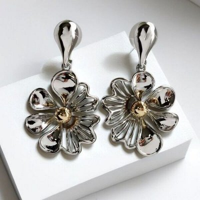 Серьги, броши, кольца, от Velvett с кристаллами Swarovski