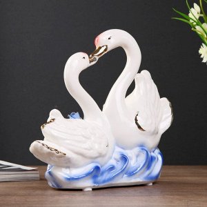 Сувенир керамика "Два лебедя с цветами в пруду" 20х22,5х7,5 см