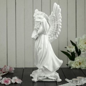 Сувенир "Ангел с фонарем" 35 см.белый