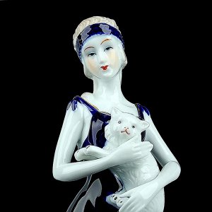 Сувенир керамика "Девушка с кошечкой" 29,5х8,5х6 см
