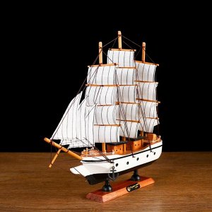 Корабль сувенирный средний «Мортан», борта белые, 33х31х5 см