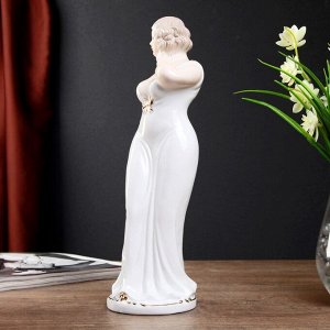 Сувенир керамика "Пышечка в белом платье с золотым бантом" 30,5х9х9 см