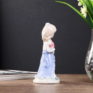 Сувенир керамика "Девочка с букетом роз с кроликом" 15х9х6,5 см