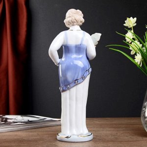 Сувенир керамика "Пышечка в бело-голубом платье с пером" 30,5х11,5х8 см