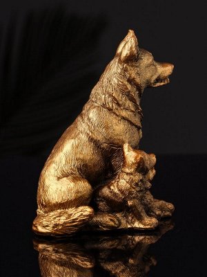 Фигурка гипс «Овчарка с щенками», 10x7 см, бронза