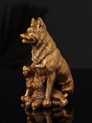 Фигурка гипс «Овчарка с щенками», 10x7 см, бронза