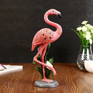 Сувенир полистоун "Розовый фламинго на одной ноге с каллой" 31х12х9 см