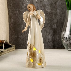 Сувенир керамика световой "Девушка-ангел в платье с розами, с голубем в руке" 16,5х5,8х6 см