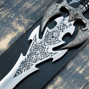 Сувенирный меч на планшете, резное лезвие, рукоять с головой дракона