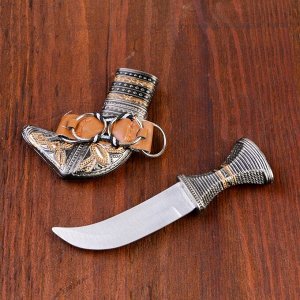 Сувенирный нож. ножны с оковками узорными. рукоять с поясом 15 см (8.5 см лезвие )