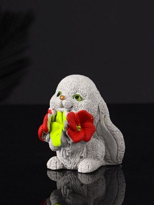 Фигурка гипс «Кролик с букетом», 7 см, серый