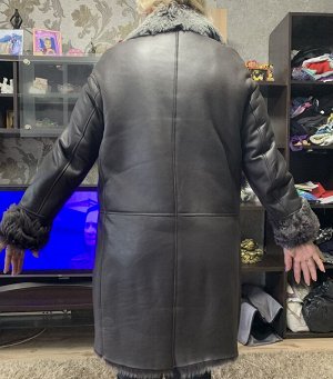 Продам дубленку женскую