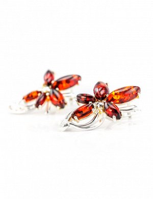Небольшие серьги с натуральным янтарем вишневого цвета в изысканном серебряном обрамлении «Барбарис», 5065211286