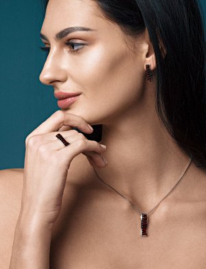 Стильный кулон с прямоугольными вставками вишневого янтаря «Мозаика»