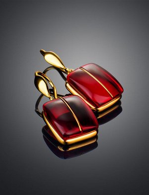 Яркие серьги на замочках-крючках из золота и красного янтаря «Сангрил», 906410021