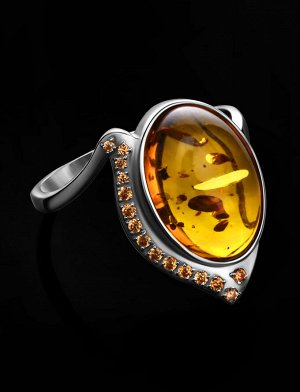 Красивое кольцо из серебра и коньячного янтаря «Ренессанс»