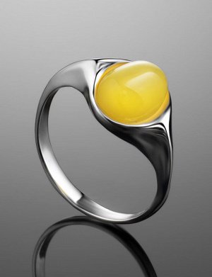 Кольцо в серебре 925 пробы с янтарём нежно-медового цвета «Суламита»