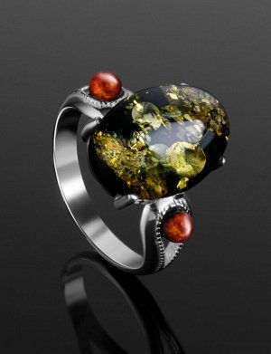 Серебряное кольцо с натуральным зеленым искрящимся янтарем «Стамбул»