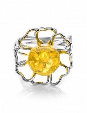 Нежное кольцо «Ромашка» из серебра и янтаря лимонного цвета