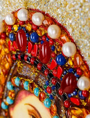Страстная икона Божией Матери из янтаря с жемчугом и поделочными камнями, 906909372