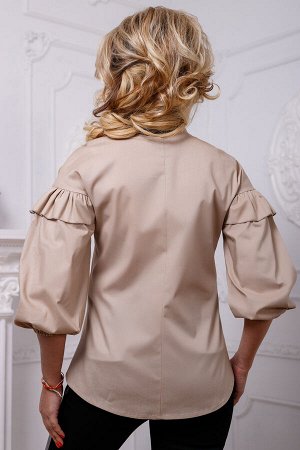 Блуза 2584 БЛУЗА 2584
- блуза прямого силуэта, со спущенным плечом;
- блуза с центральной планкой по полочке, которая застегивается на пуговицы;
- воротник стойка;
- рукав 3/4, расширенный к низу, соб